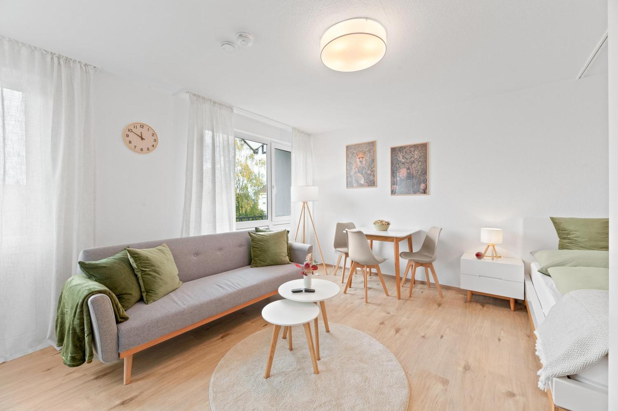 Wohlfuehl-Apartment I Zentral I Balkon I Kueche フェルバッハ エクステリア 写真