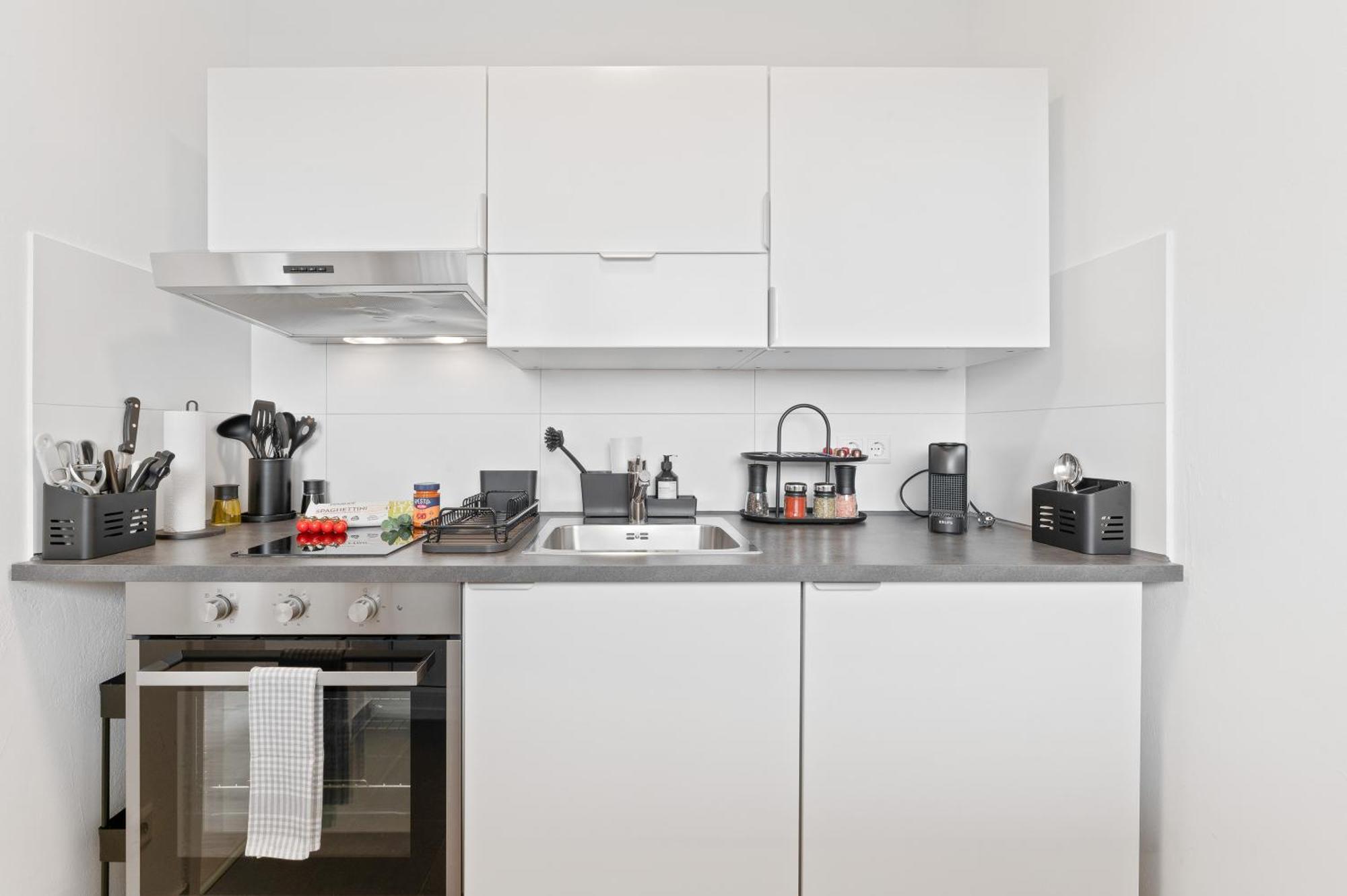 Wohlfuehl-Apartment I Zentral I Balkon I Kueche フェルバッハ エクステリア 写真