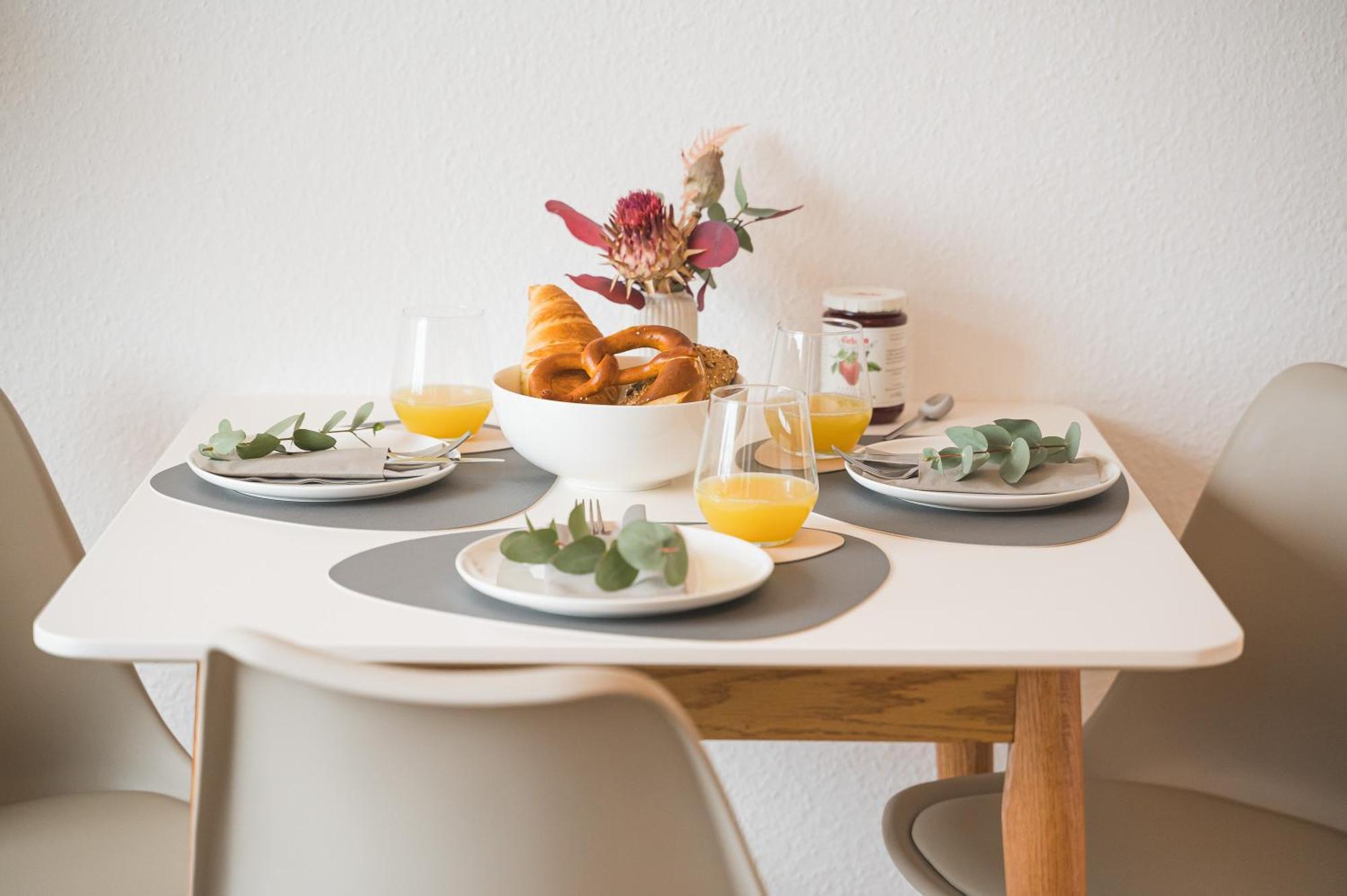 Wohlfuehl-Apartment I Zentral I Balkon I Kueche フェルバッハ エクステリア 写真